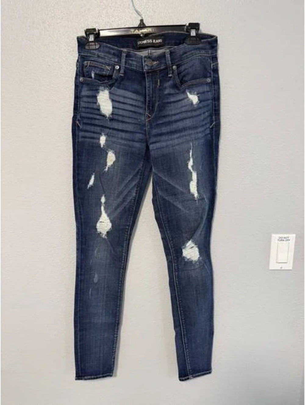 # 6153 Express Dark Wash Distressed Skinny Jeans Size 4R